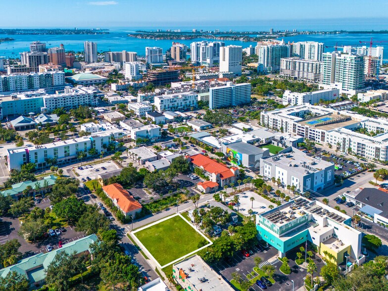 More Photos Of 701 Cohen Way, Sarasota Land For Sale