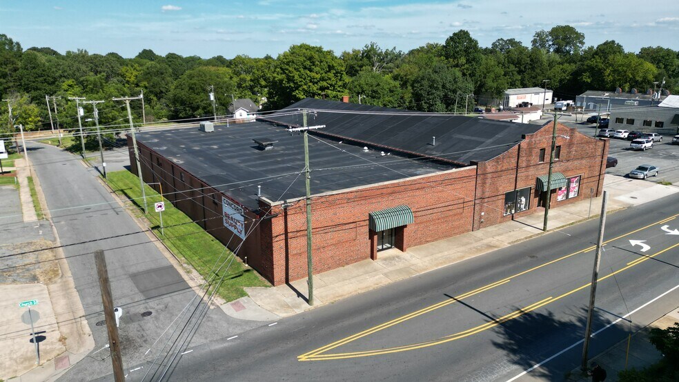 More Photos Of 384 Church St, Concord Flex For Lease