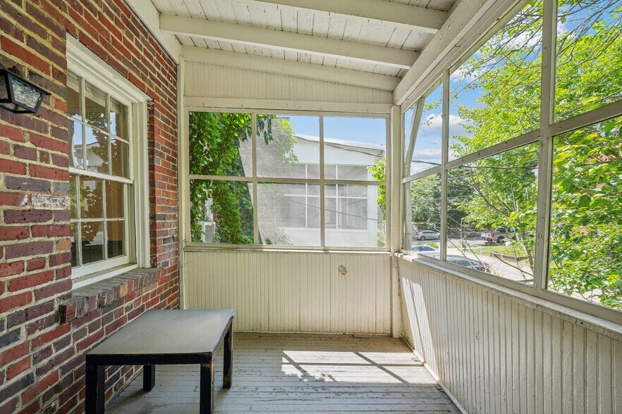 More Photos Of 3925 W St Nw, Washington Multifamily For Sale