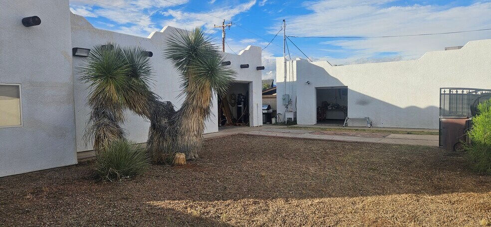 More Photos Of 116 Huachuca Blvd, Huachuca City Flex For Sale
