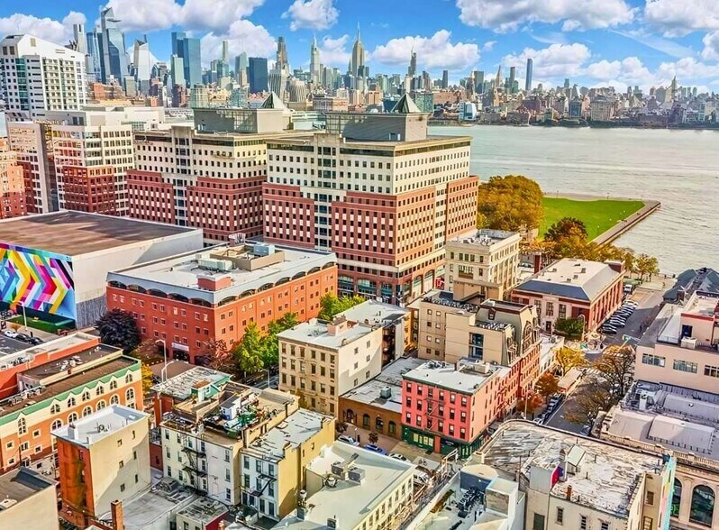 More Photos Of 95 Hudson St, Hoboken General Retail For Sale