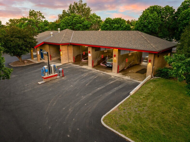 Primary Photo Of 506 S 23rd Ave, Bozeman Carwash For Sale