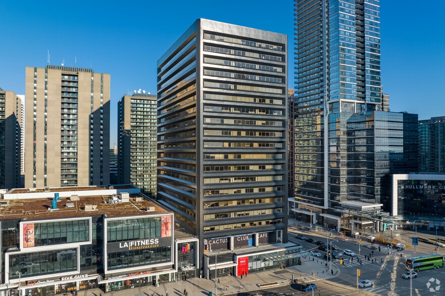 More Photos Of 2 Sheppard Ave E, Toronto Office For Lease