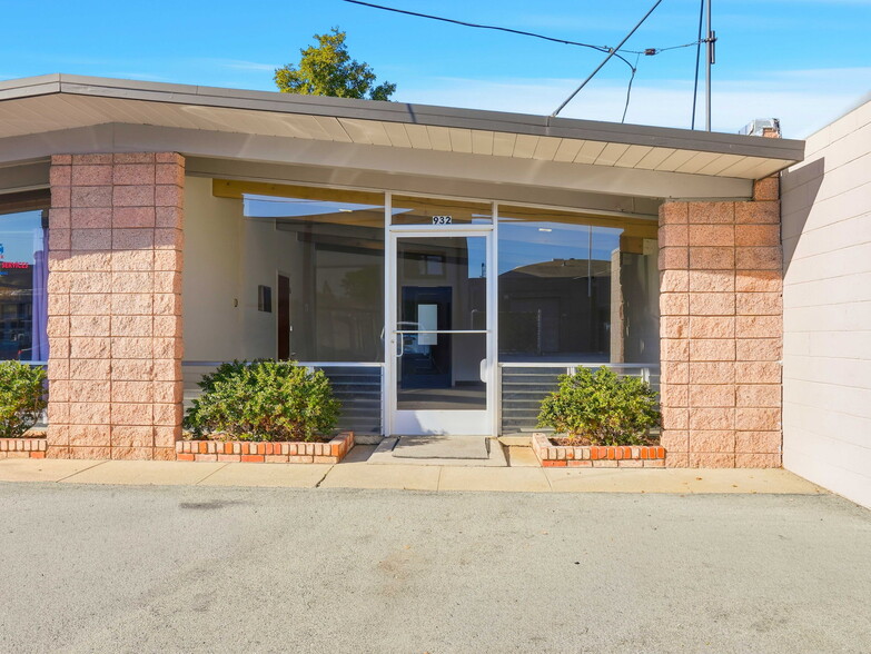 More Photos Of 932-934 Terminal Way, San Carlos Storefront Retail Office For Sale