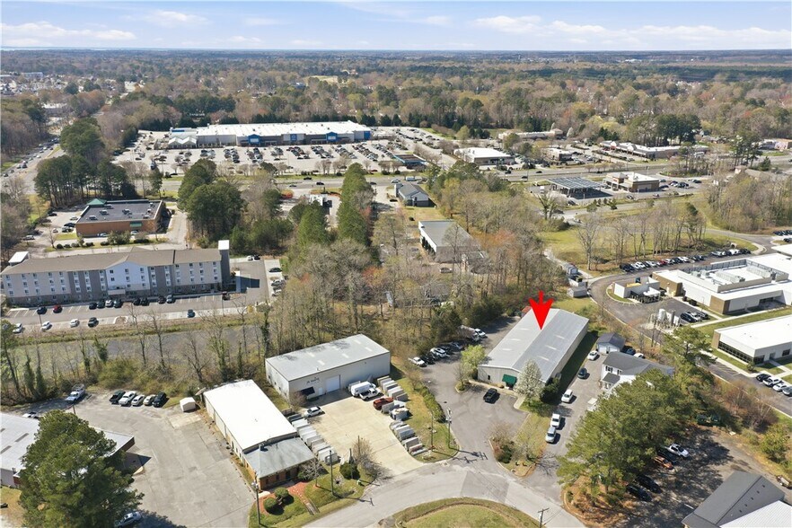 More Photos Of 106 Industry Dr, Yorktown Showroom For Sale