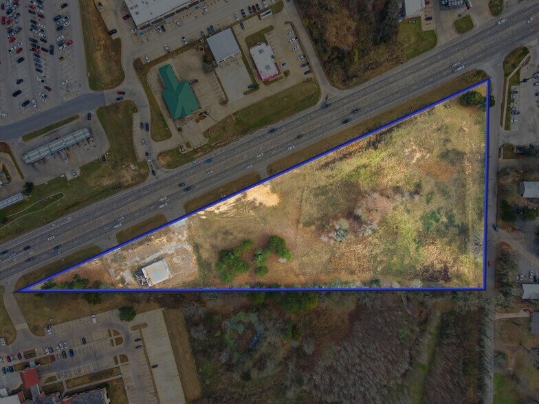 More Photos Of 3207 S Main St, Lindale Land For Lease