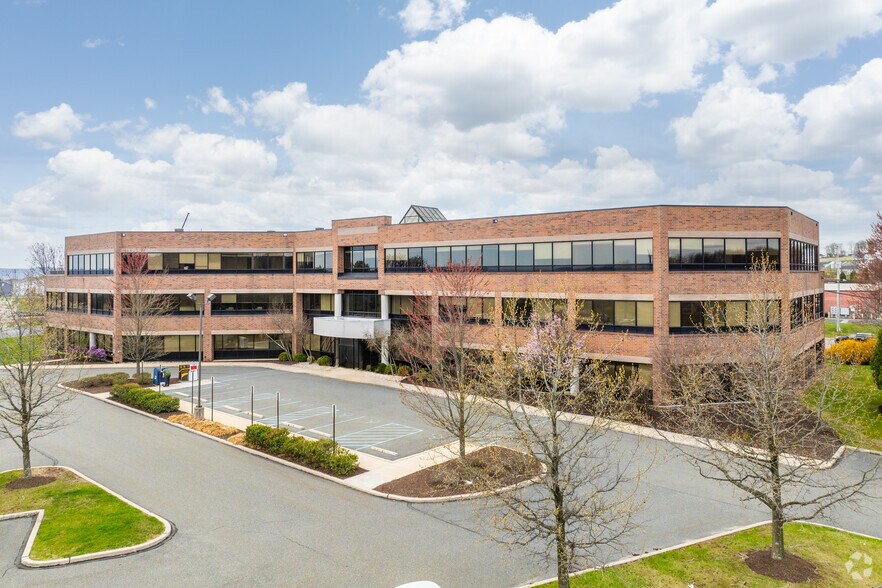 Primary Photo Of 1275 Glenlivet Dr, Allentown Coworking Space