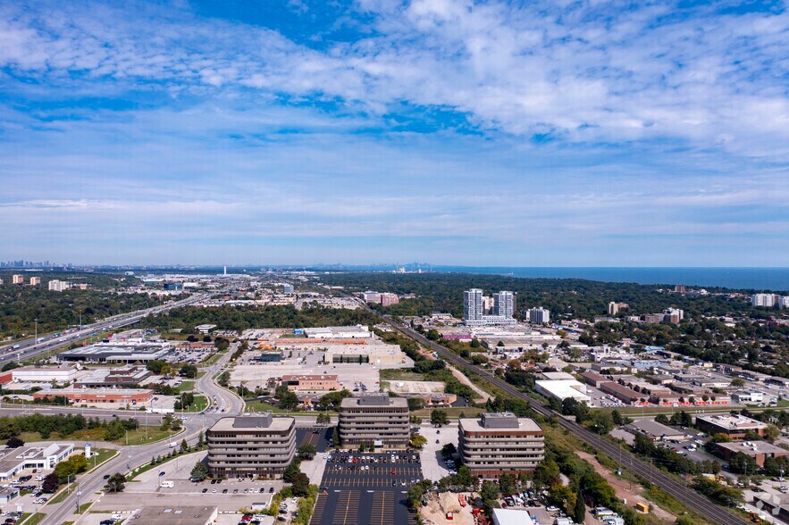 More Photos Of 700 Dorval Dr, Oakville Unknown For Lease