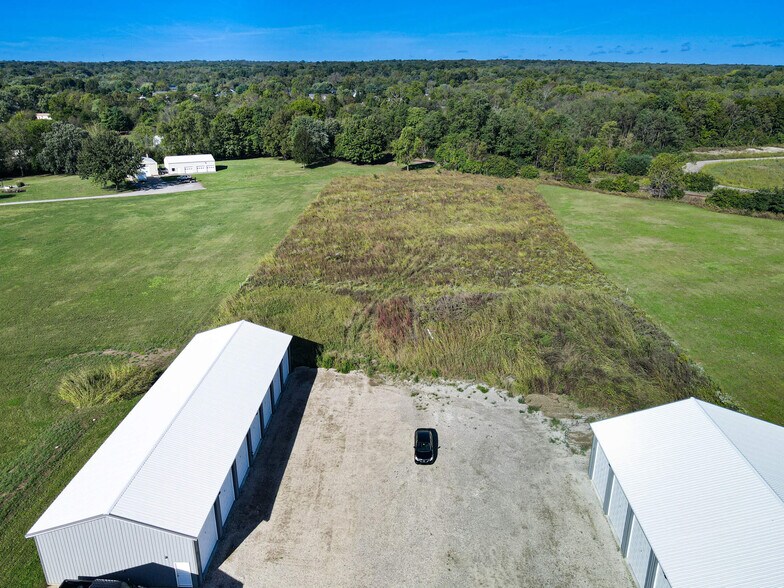 More Photos Of 6404 Trenton Franklin Rd, Middletown Self Storage For Sale