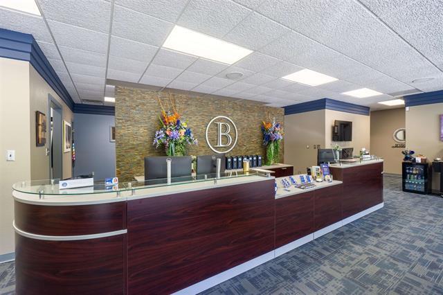 More Photos Of 1818 Grand Ave, Wausau Office For Sale
