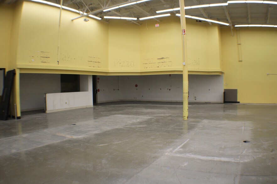 More Photos Of 869 W Florida Ave, Hemet Unknown For Lease