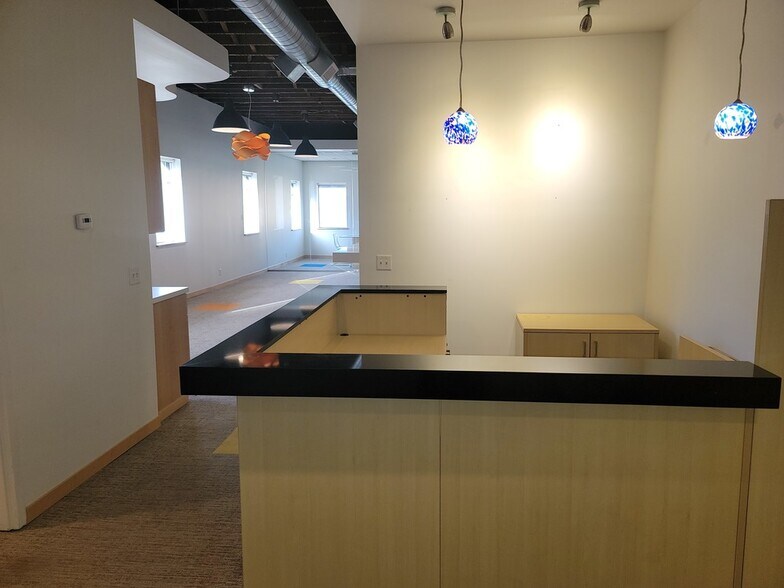 More Photos Of 210 Walnut St E, Mankato Office Residential For Lease