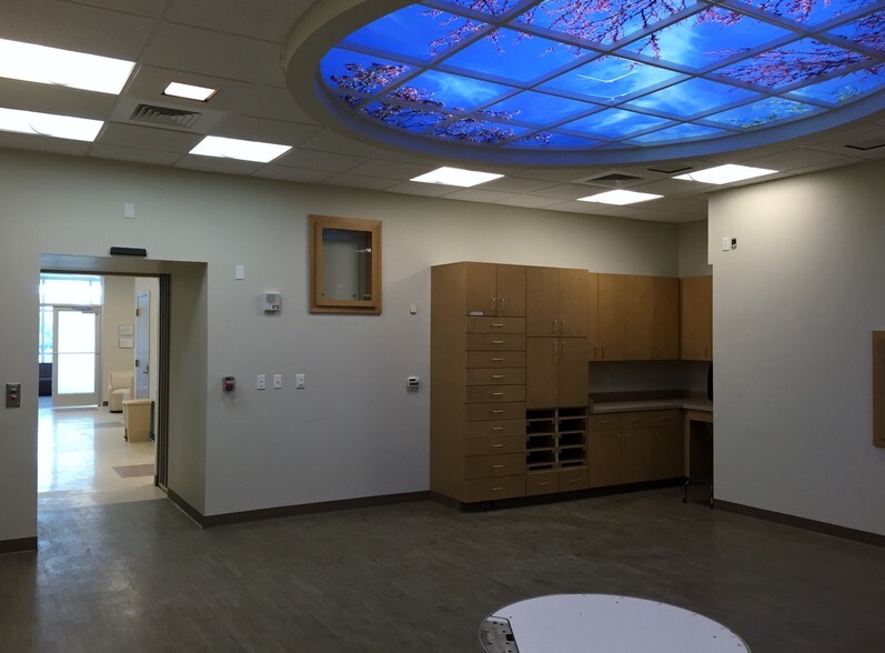 More Photos Of 4532 N Mesa St, El Paso Medical For Lease