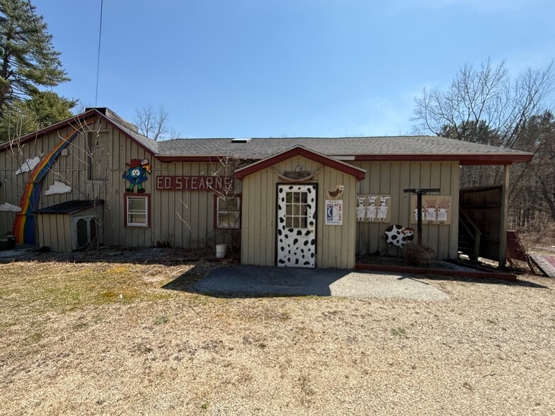 More Photos Of 137 Southbridge Rd, Charlton Warehouse For Sale