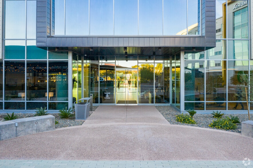 More Photos Of 3133 W Frye Rd, Chandler Office For Lease