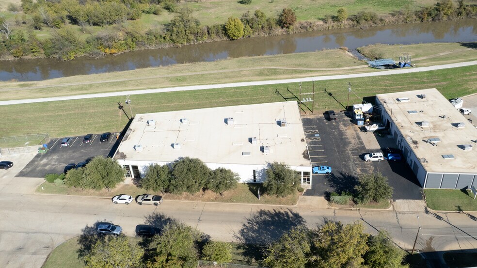 More Photos Of 2816 Shamrock Ave, Fort Worth Loft Creative Space For Lease