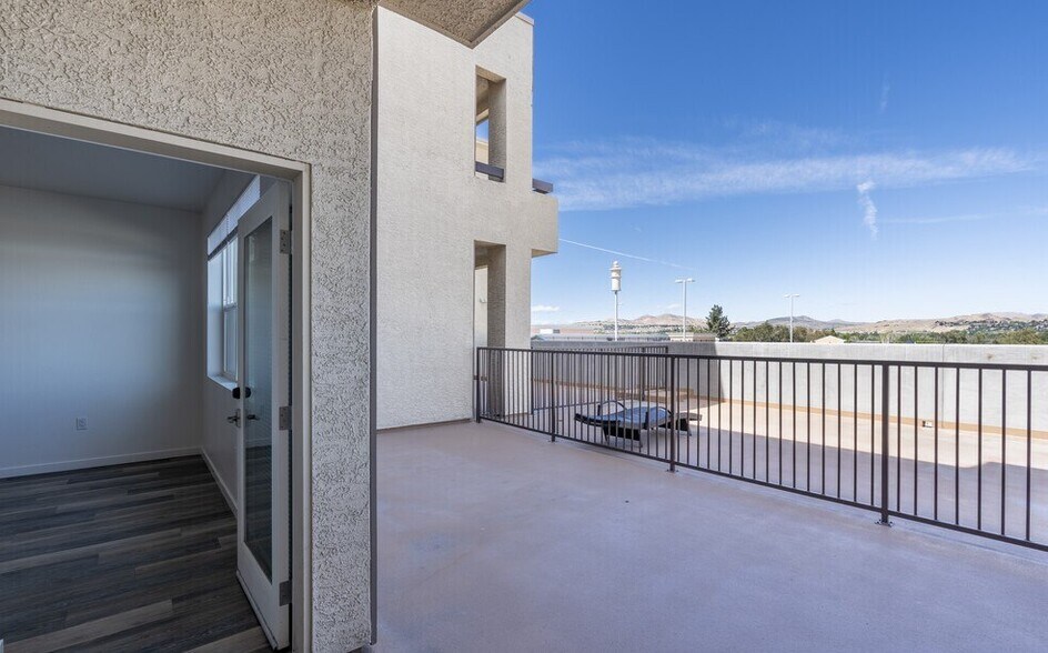 More Photos Of 1125 Avenue of the Oaks, Sparks Apartments For Lease