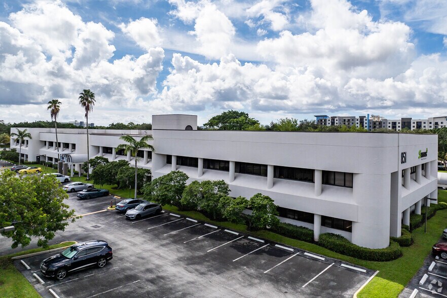More Photos Of 851 Broken Sound Pky NW, Boca Raton Office For Sale