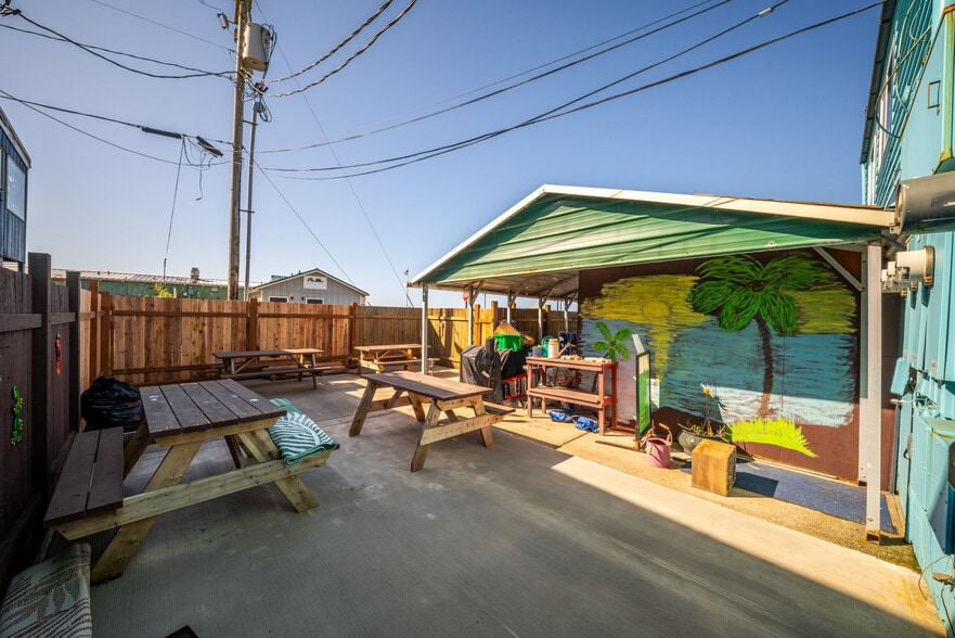 More Photos Of 101 S Miller St, Rockaway Beach Storefront Retail Residential For Sale