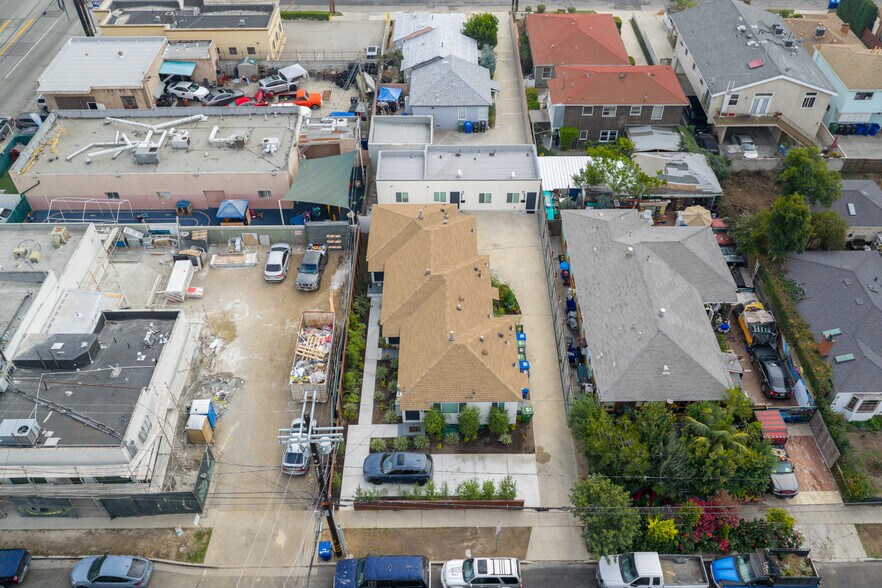 More Photos Of 10720 Charnock Rd, Los Angeles Multifamily For Sale