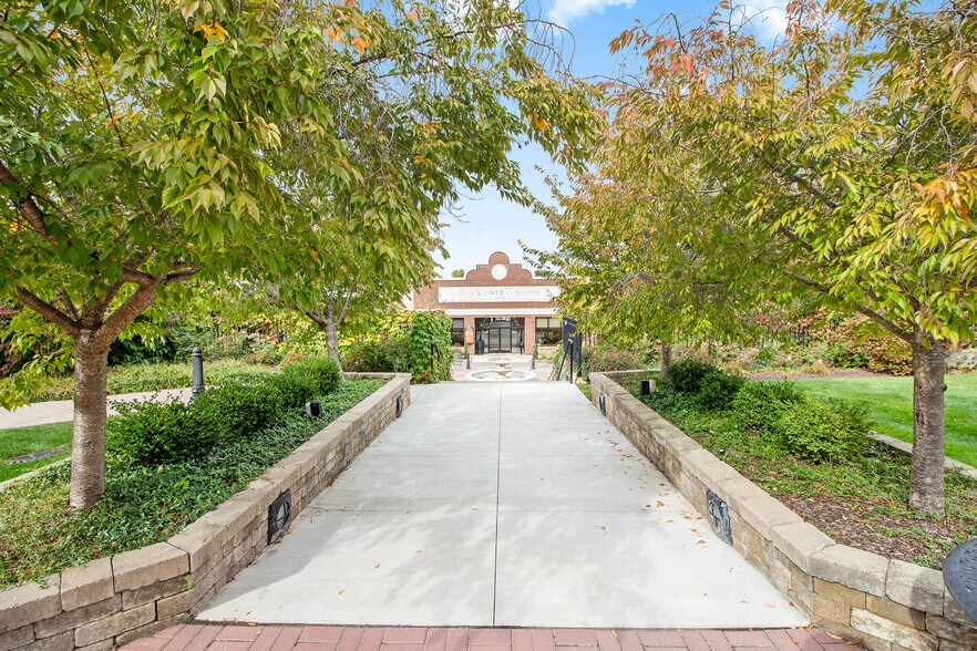 More Photos Of 350 N Main St, Chelsea Office For Sale