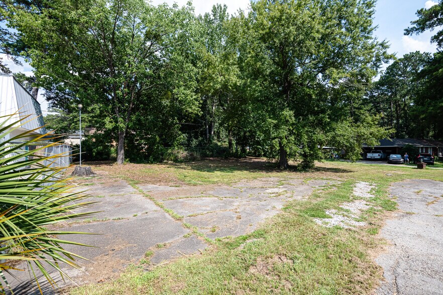 More Photos Of 123 Lawand Dr, Columbia Office Residential For Sale