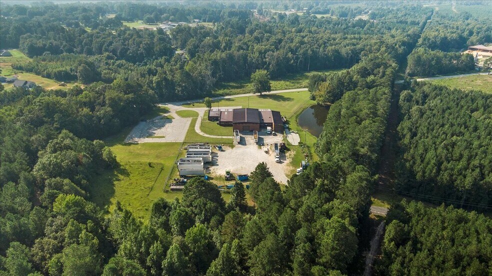 More Photos Of 704 State Road S-13-680, Jefferson Manufacturing For Lease