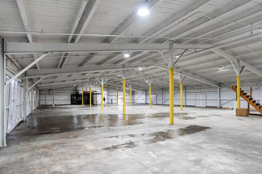 More Photos Of 335 Baxter Ave, Louisville Warehouse For Lease