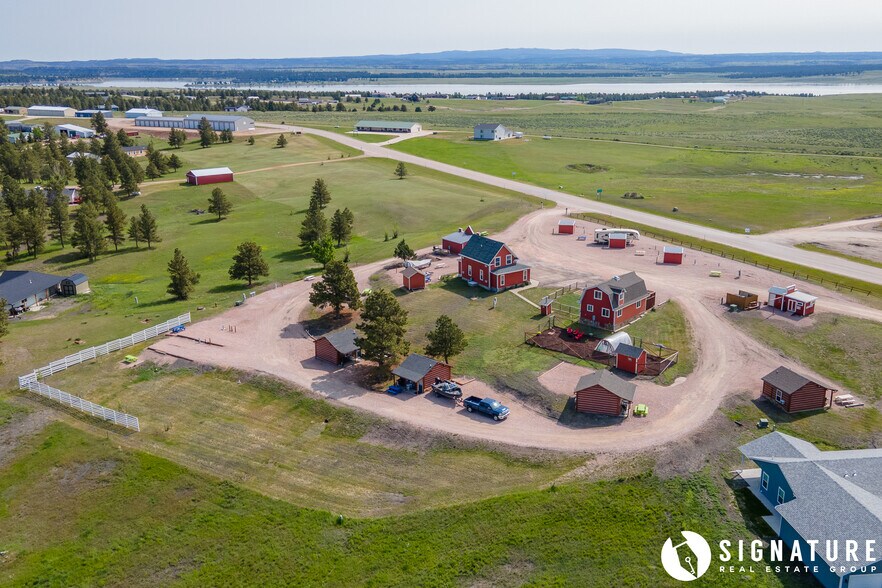 More Photos Of 115 Pine Haven Rd, Pine Haven Trailer Camper Park For Sale