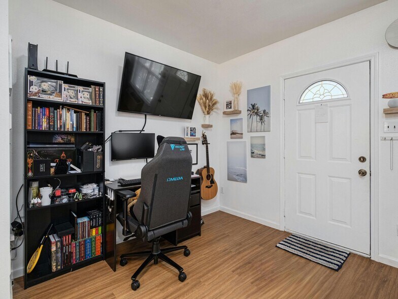 More Photos Of 2802 Whitis Ave, Austin Apartments For Sale