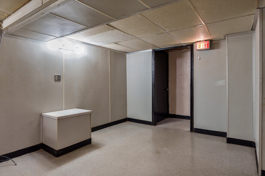 More Photos Of 1321 W Court St, Janesville Apartments For Sale