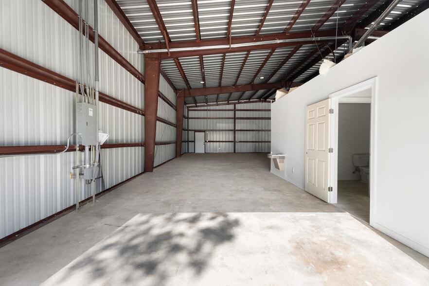 More Photos Of 2933 Harson Way, Fort Pierce Warehouse For Sale