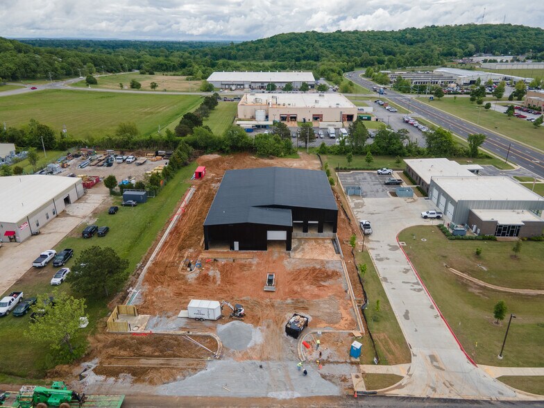 More Photos Of 595 Kawneer dr, Springdale Warehouse For Sale