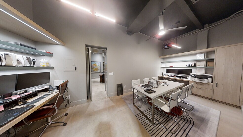 More Photos Of 7735 E Redfield Rd, Scottsdale Warehouse For Sale