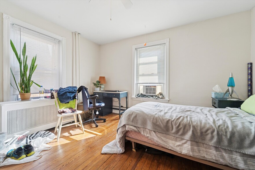 More Photos Of 222 Lippincott Ave, Ardmore Apartments For Sale