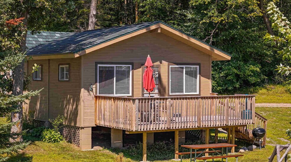 More Photos Of 19222 Echo Ridge Dr, Nevis Hotel For Sale