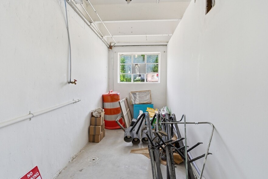 More Photos Of 1404-1406 McGavock Pike, Nashville General Retail For Lease