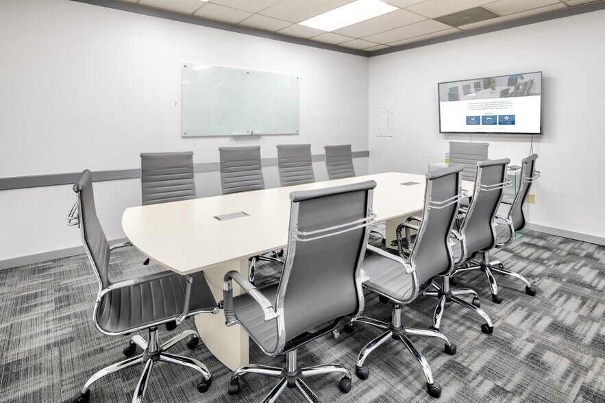 More Photos Of 2265 116th Ave NE, Bellevue Office For Lease
