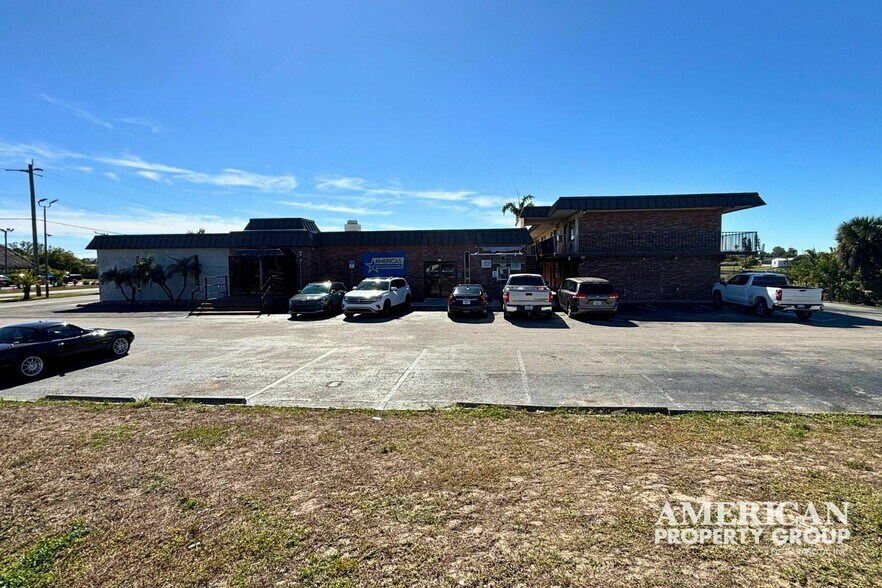 More Photos Of 14000 Tamiami Trl, North Port Hotel For Sale