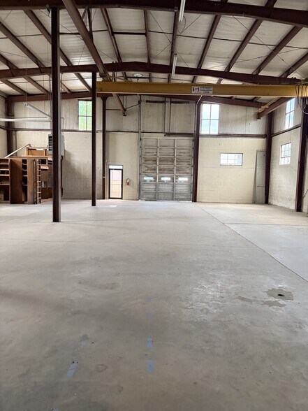 More Photos Of 2100 E Front St, Tyler Light Manufacturing For Lease