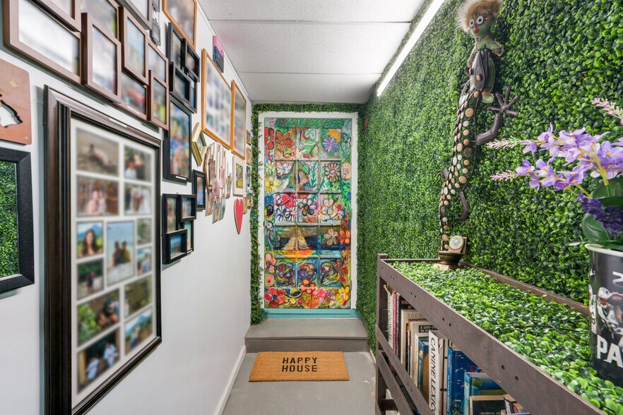 More Photos Of 100636 Overseas Hwy, Key Largo Storefront Retail Residential For Sale