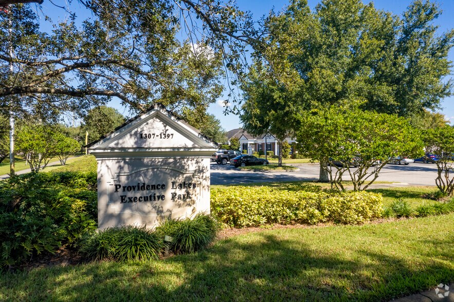 More Photos Of 1307-1309 Providence Rd, Brandon Office For Lease