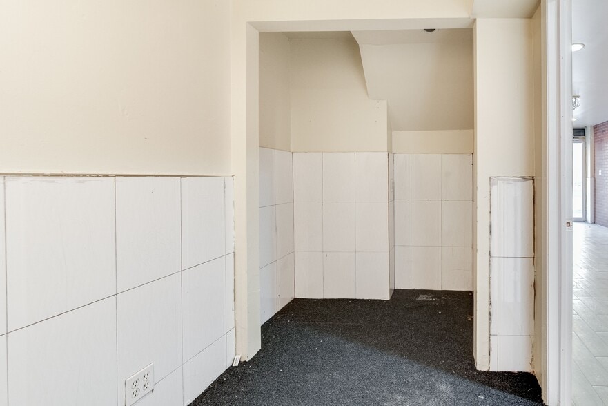 More Photos Of 301 E Houston St, New York Apartments For Sale