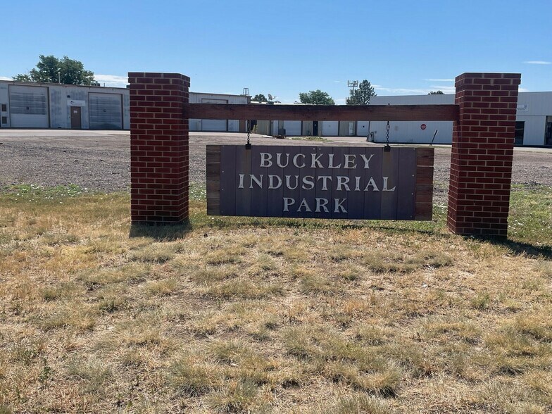 More Photos Of 597 Olathe St, Aurora Flex For Lease