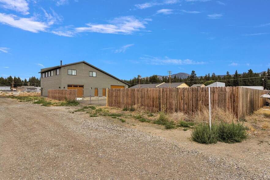 More Photos Of 614 W Fairway Blvd, Big Bear City Warehouse For Sale