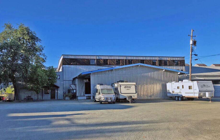 Primary Photo Of 504 Washington St, Calistoga Warehouse For Lease