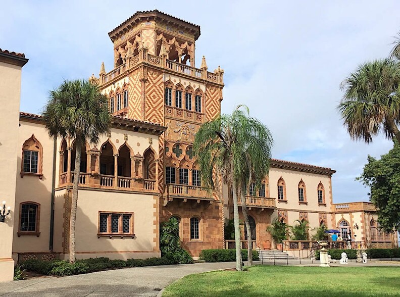 More Photos Of 4132 Tamiami Trl, Sarasota Convenience Store For Sale