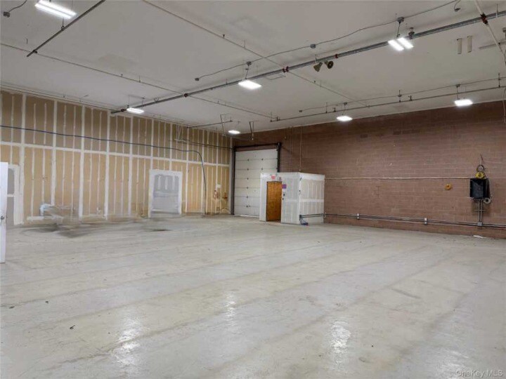 More Photos Of 343-351 Spook Rock Rd, Suffern Office For Lease