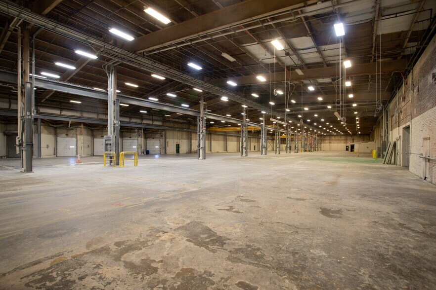 More Photos Of 63 Water St, Fall River Warehouse For Lease