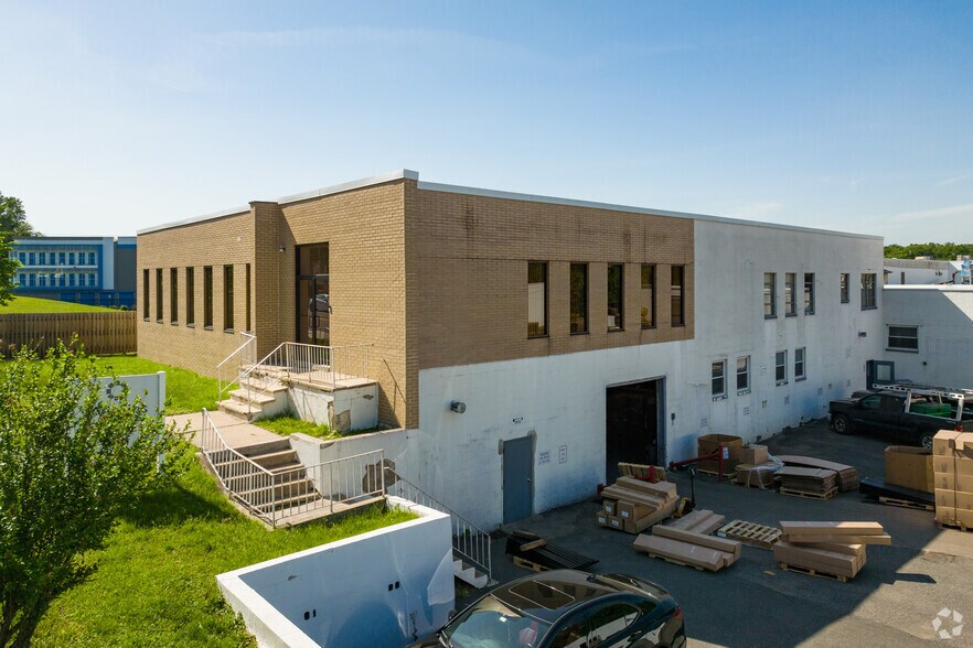 More Photos Of 180 Kingsland Rd, Clifton Warehouse For Lease